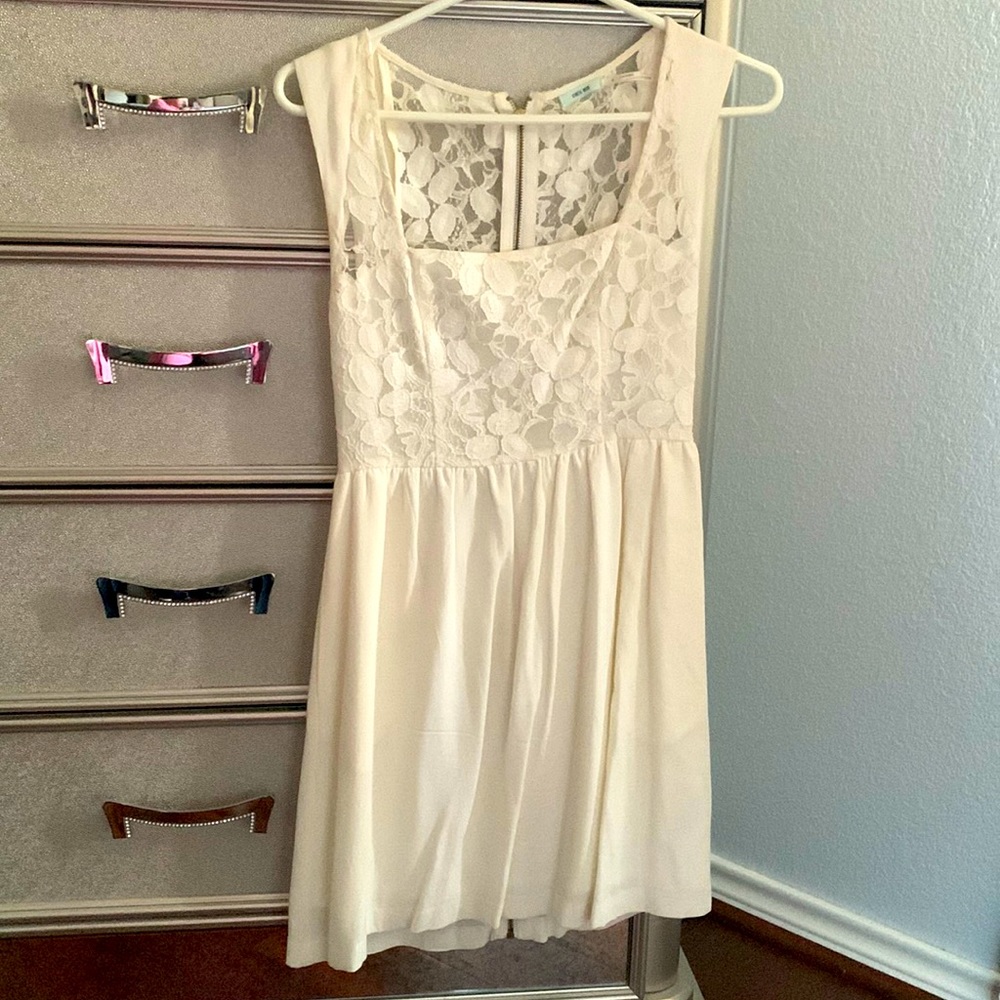 Size 0 Urban Outfitters lace white dress